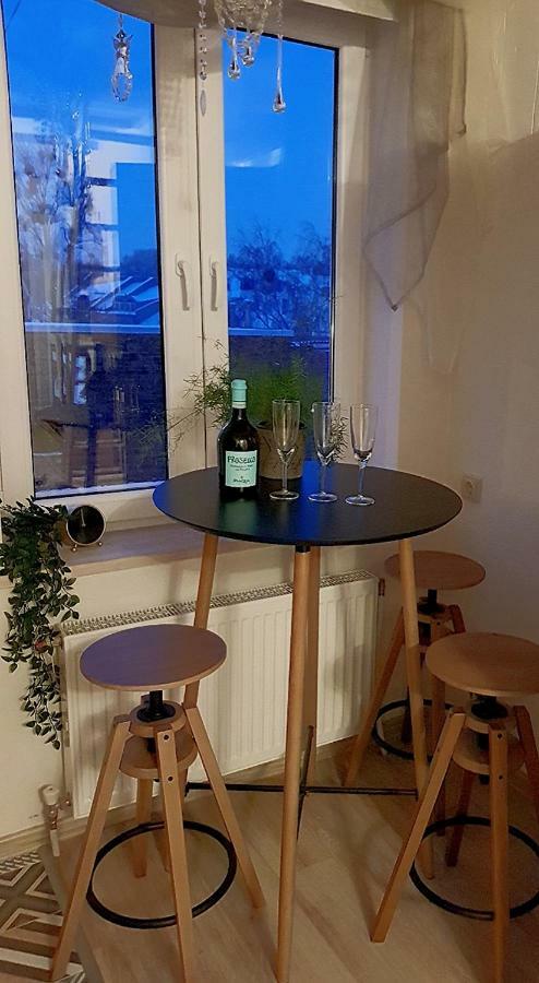 Dp Art 14 Old Town Self Check In Leilighet Kaunas Eksteriør bilde